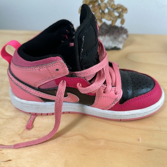 Children’s Nike Sneakers - Picture 6 of 13